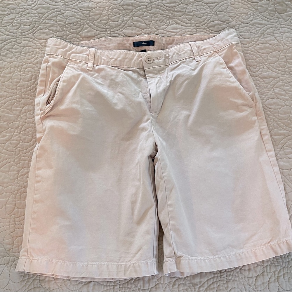 GAP women’s shorts bundle